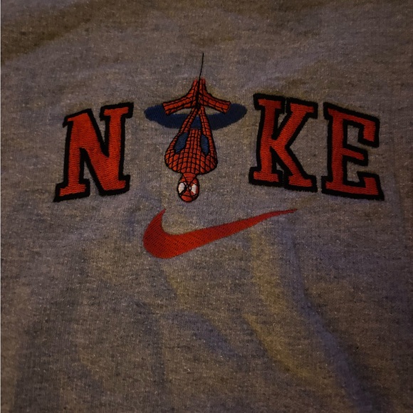 Sz L Gildan x Nike x Spider-Man Gray Men's/woman’s Sweatshirt - Picture 8 of 12